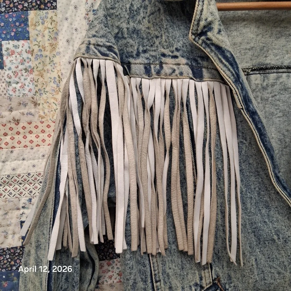 Vintage HAVOC Western Fringe Acid Wash Denim Jacket Womens Size Large 80s BOHO - Picture 4 of 11